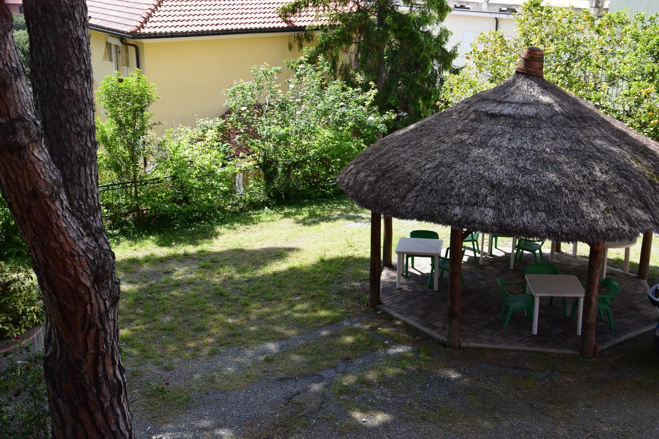 Hotel Pozzuolo Celle Ligure Buitenkant foto